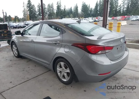 2016 Hyundai Elantra Value Edition z USA, uszkodzony, nr VIN KMHDH4AE5GU482894